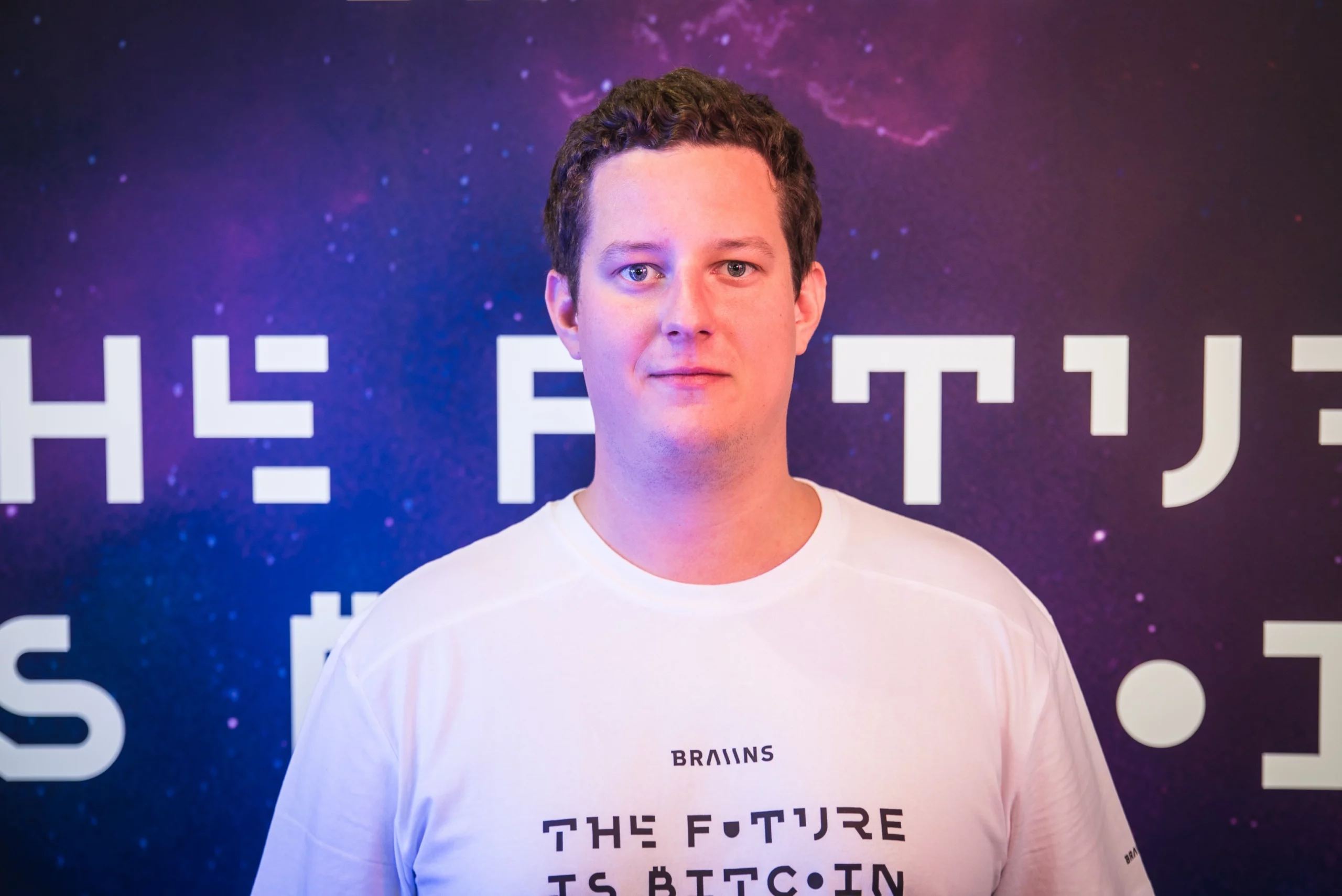 کریستین-سپچار-در-دفتر-مرکزی-Braiins-scaled