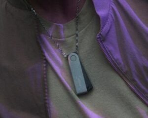 سرویس عبارت بازیابی Ledger Recover چگونه کار میکند؟