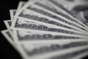 عقبنشینی دلار آمریکا از بالاترین سطح و تاثیر بر بازار فارکس